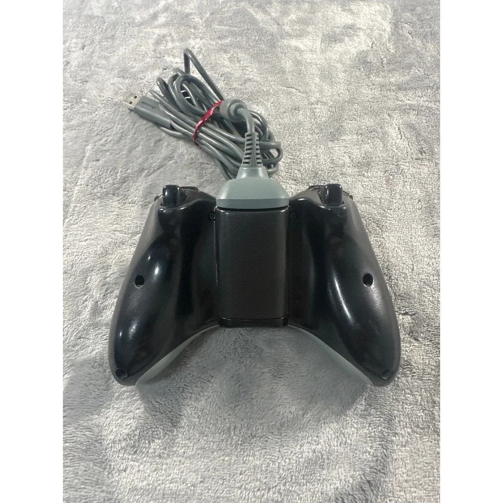 Microsoft Xbox 360 Wireless Controller Black with Play and Charge Cable Grey